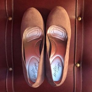 Heather Purple Suede Wedge Size 9.5